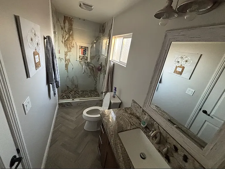 2107 San Luis St — Photo 4