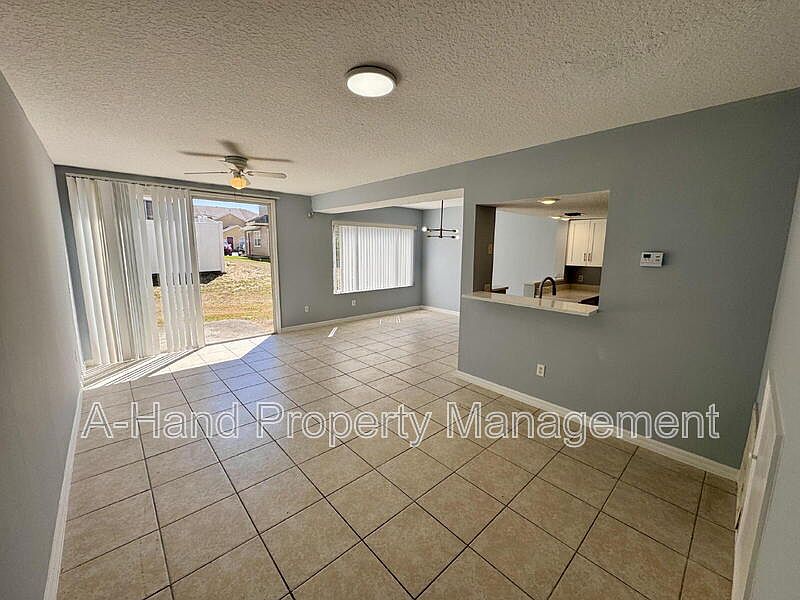 1st image of 2725 Fan Palm Dr #A