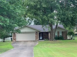 3201 Cromwell St, Muskogee, OK 74403