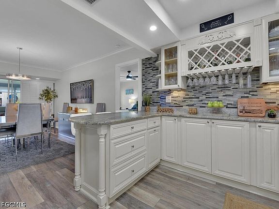 2nd image of 4263 Island Cir APT D
