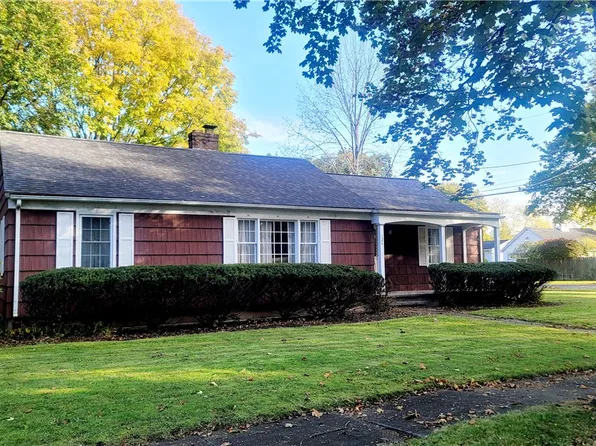124 Bailey Ln, Newark, NY 14513
