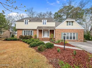 327 Plantation Drive, New Bern, NC 28562