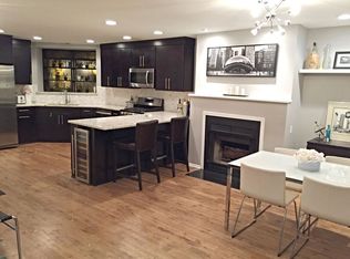 3264 N Clark St #911-2N, Chicago, IL 60657