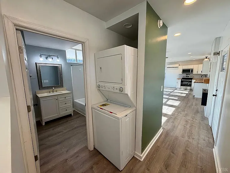 630 Selene St — Photo 13
