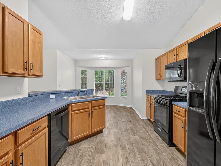 8038 SW 67th Rd — Photo 21