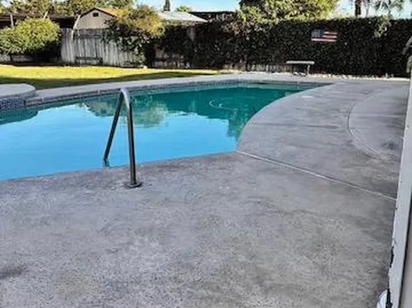 8804 Glenda St, Bakersfield, CA 93307