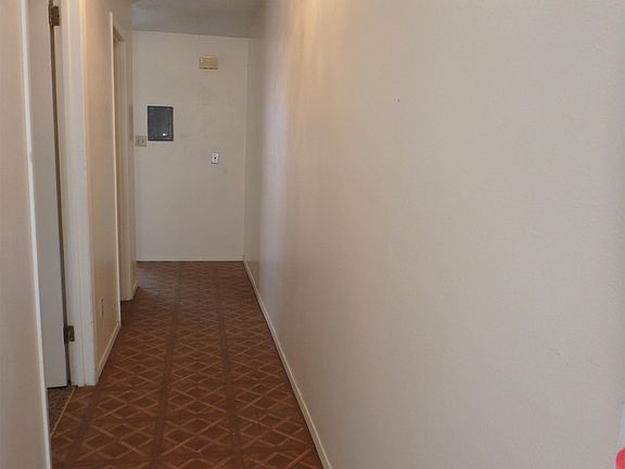 4th image of 710 N C St APT F