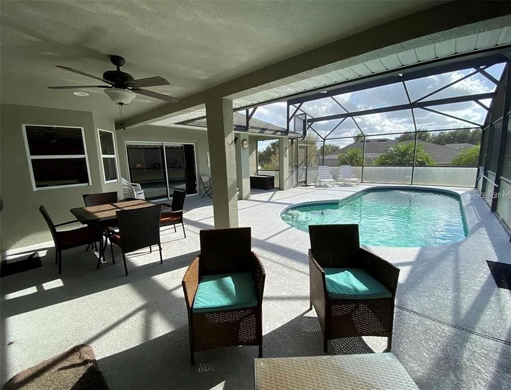 5 bed, 3.5 bath, 2167 sqft, $2,800 — Photo 2