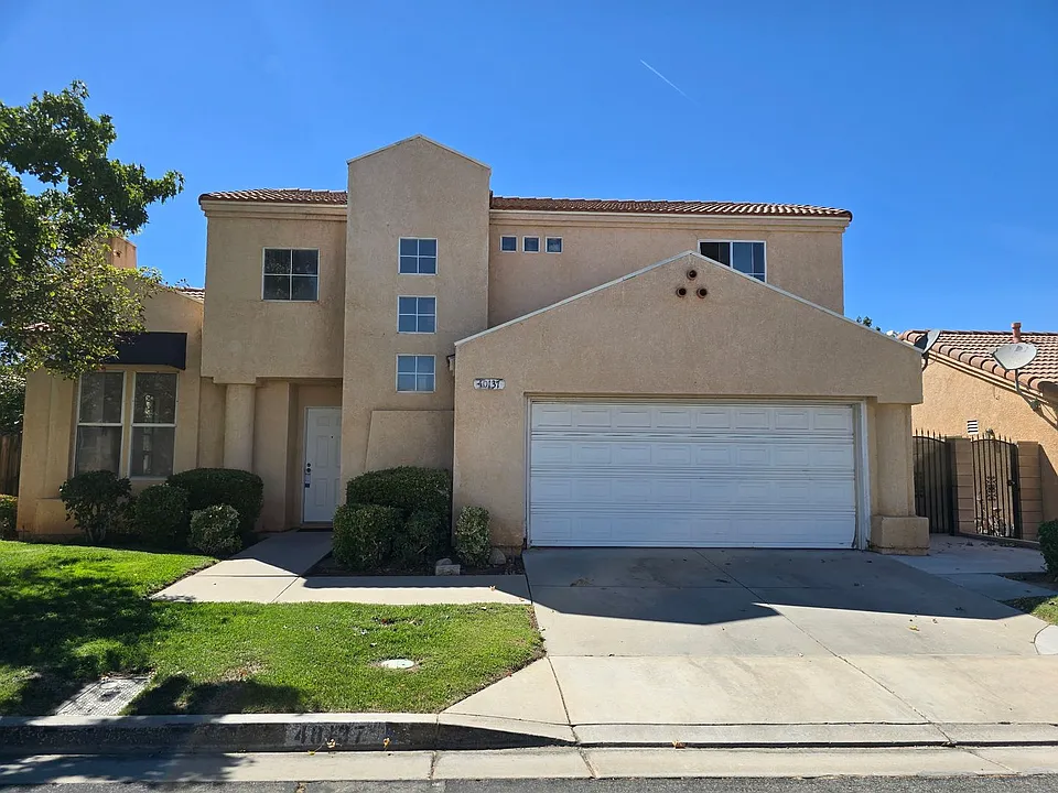 40137 La Cota Dr