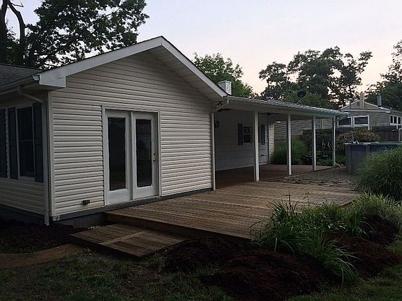 Entry to Florida Rm off deck