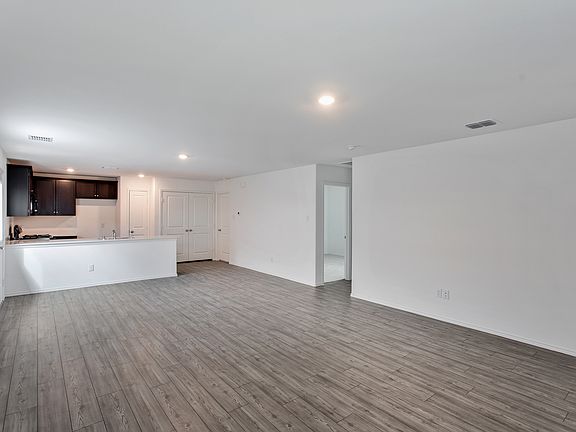 4th image of 7225 Gray Wolf Ln