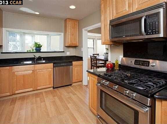 5th image of 6718 Laird Ave