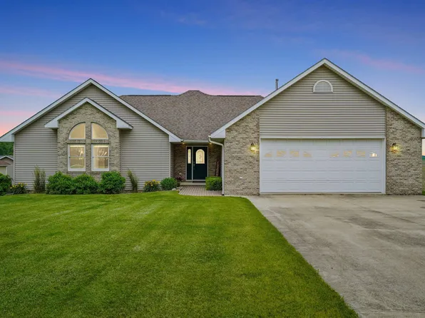 901 N Pine St, West Union, IA 52175