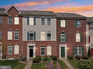 42964 Spyder Pl, Chantilly, VA 20152