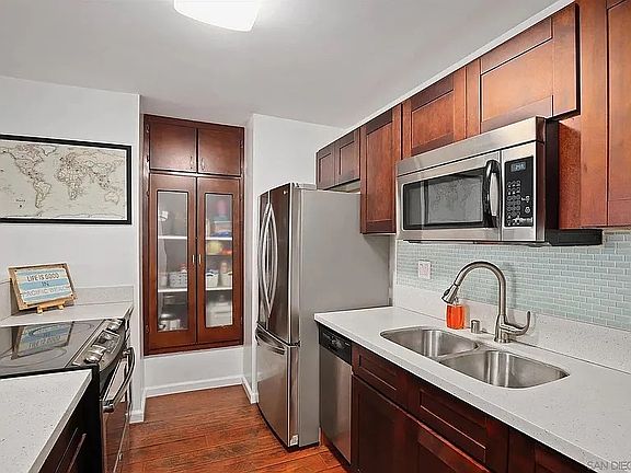 3rd image of 1645 Emerald St APT 1S
