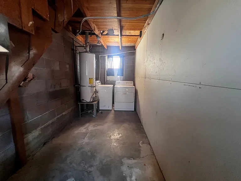 301 Chestnut St #1/2 — Photo 7