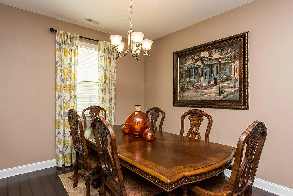 3237 Sunbright Ln — Photo 4