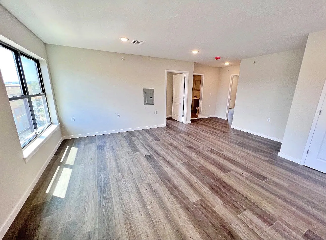 51 Carroll St — Photo 4