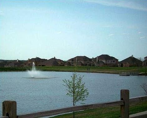 4th image of 326 Cripple Creek Dr