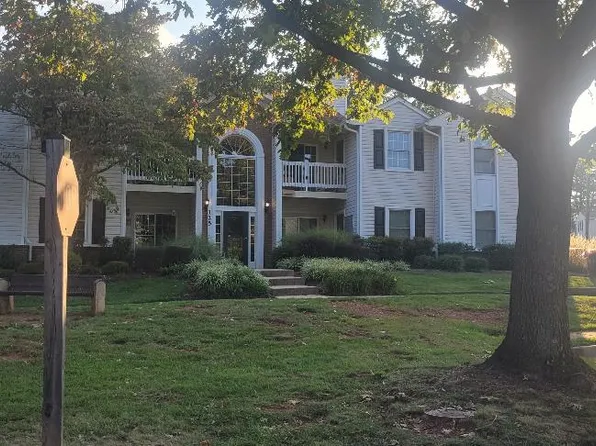 125 Westwick Ct Unit 4, Sterling, VA 20165