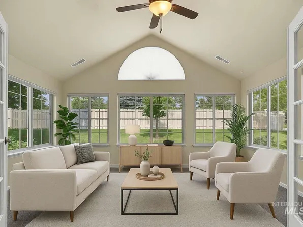 2870 N Cloverdale Rd, Boise, ID 83713