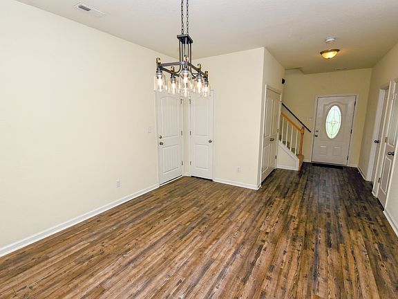 3rd image of 4115 Franklin St