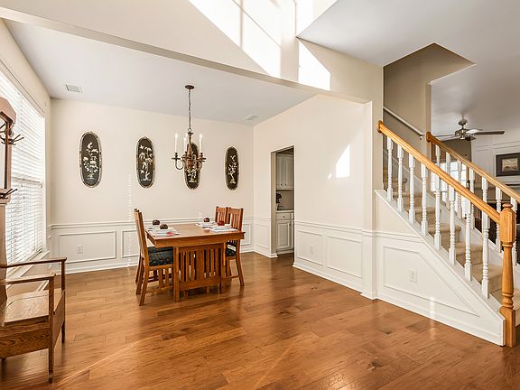 2nd image of 2414 Beacon Forest Dr