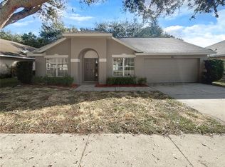 3840 Bayshore Cir, Tavares, FL 32778