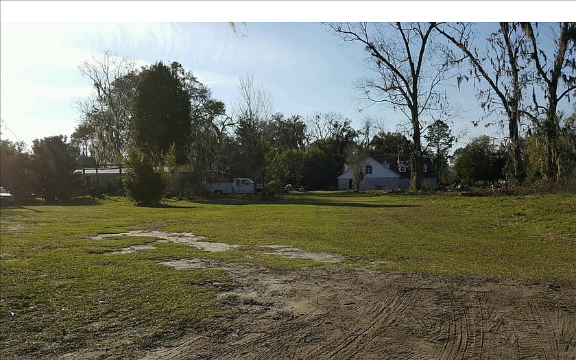 1st image of 538 NE Cooley Way