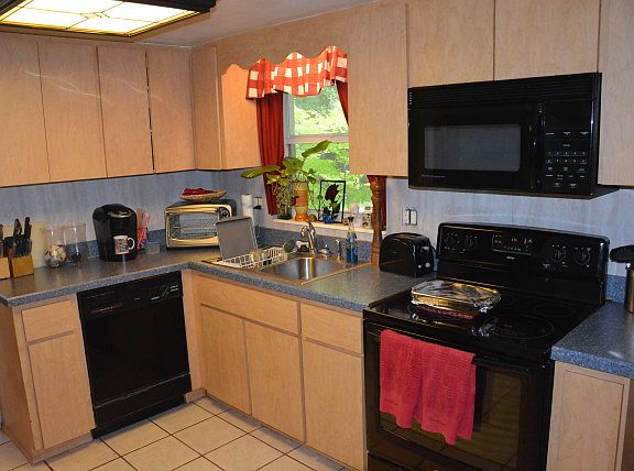 5th image of 675 Avenue O SE