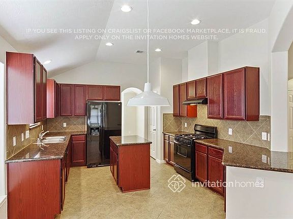 4th image of 33 Mira Loma Dr