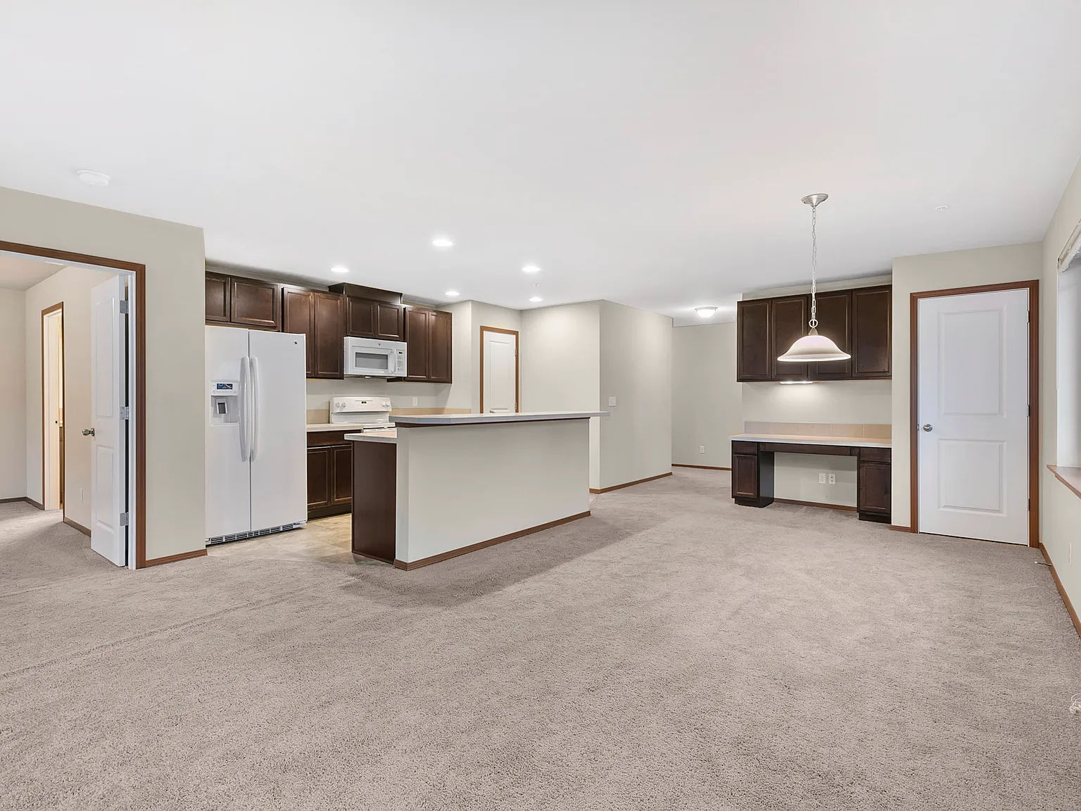 2 bed, 1469 sqft, $2,350 — Photo 4