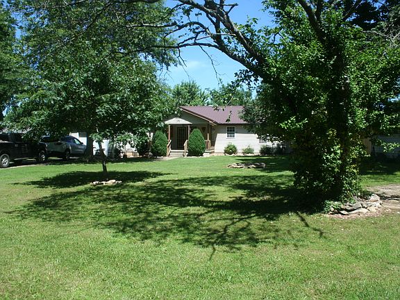 3rd image of 125 Riverview Dr