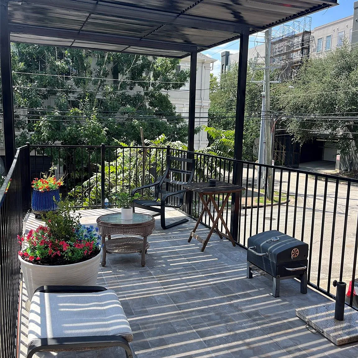 1 bed, 1.0 bath, 4600 sqft, $1,150 — Photo 1