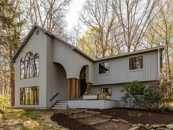 10 Candleview Drive, Sherman, CT 06784