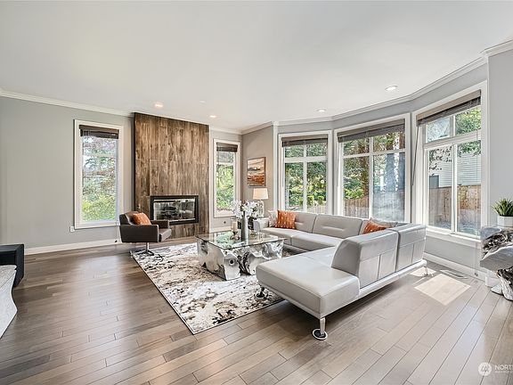 5th image of 7401 118th Avenue SE