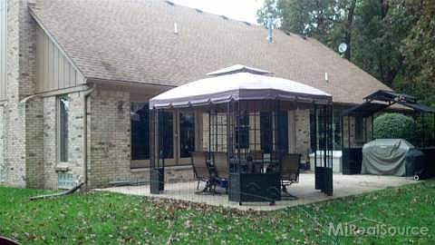 3rd image of 53552 Oakview Dr