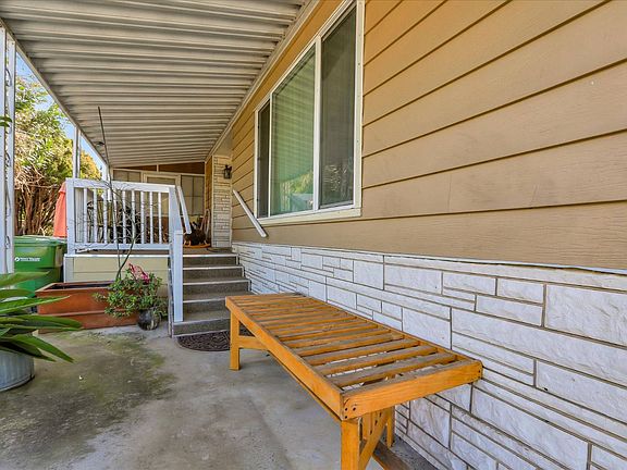 4th image of 870 Camden Ave #77