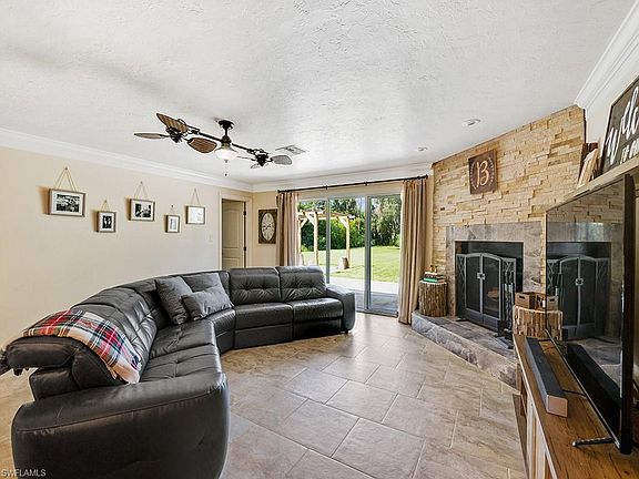 2nd image of 4090 Woodbrier Dr