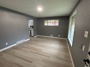 6961 Avrum Dr, Denver, CO 80221