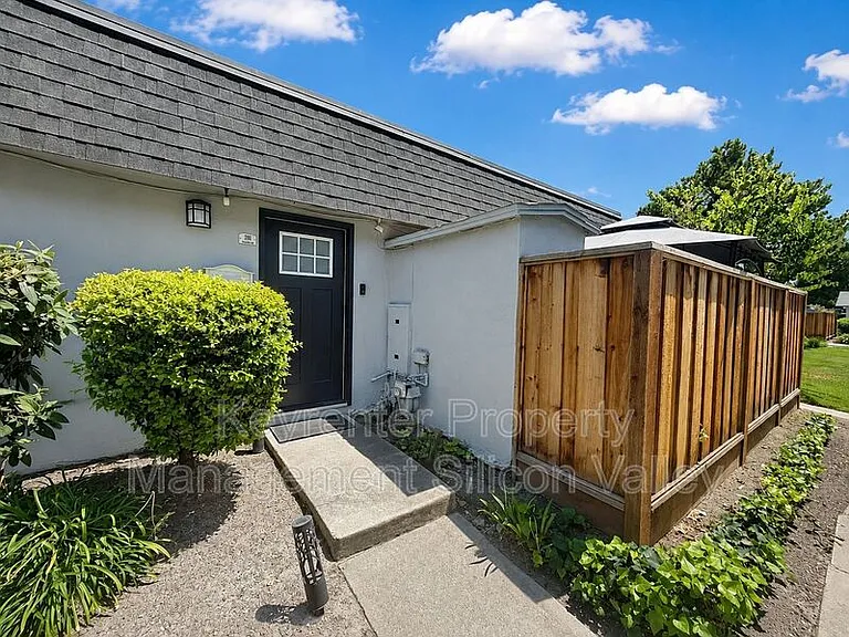 399 Don Basillo Way — Photo 2
