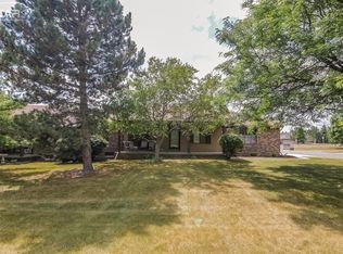 5027 Sandalwood Dr, Grand Blanc, MI 48439