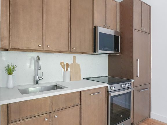 2nd image of 137 Avenue A APT 2E