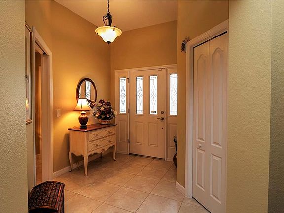 3rd image of 2382 Southwood Dr