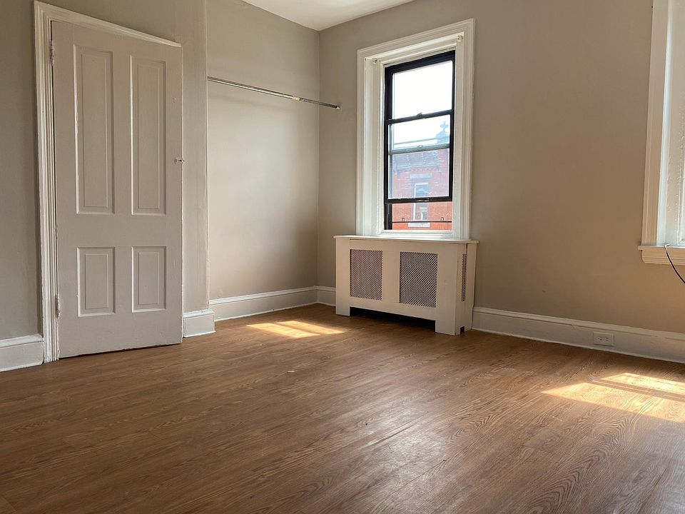 1st image of 2112 S 8th St Floor 3