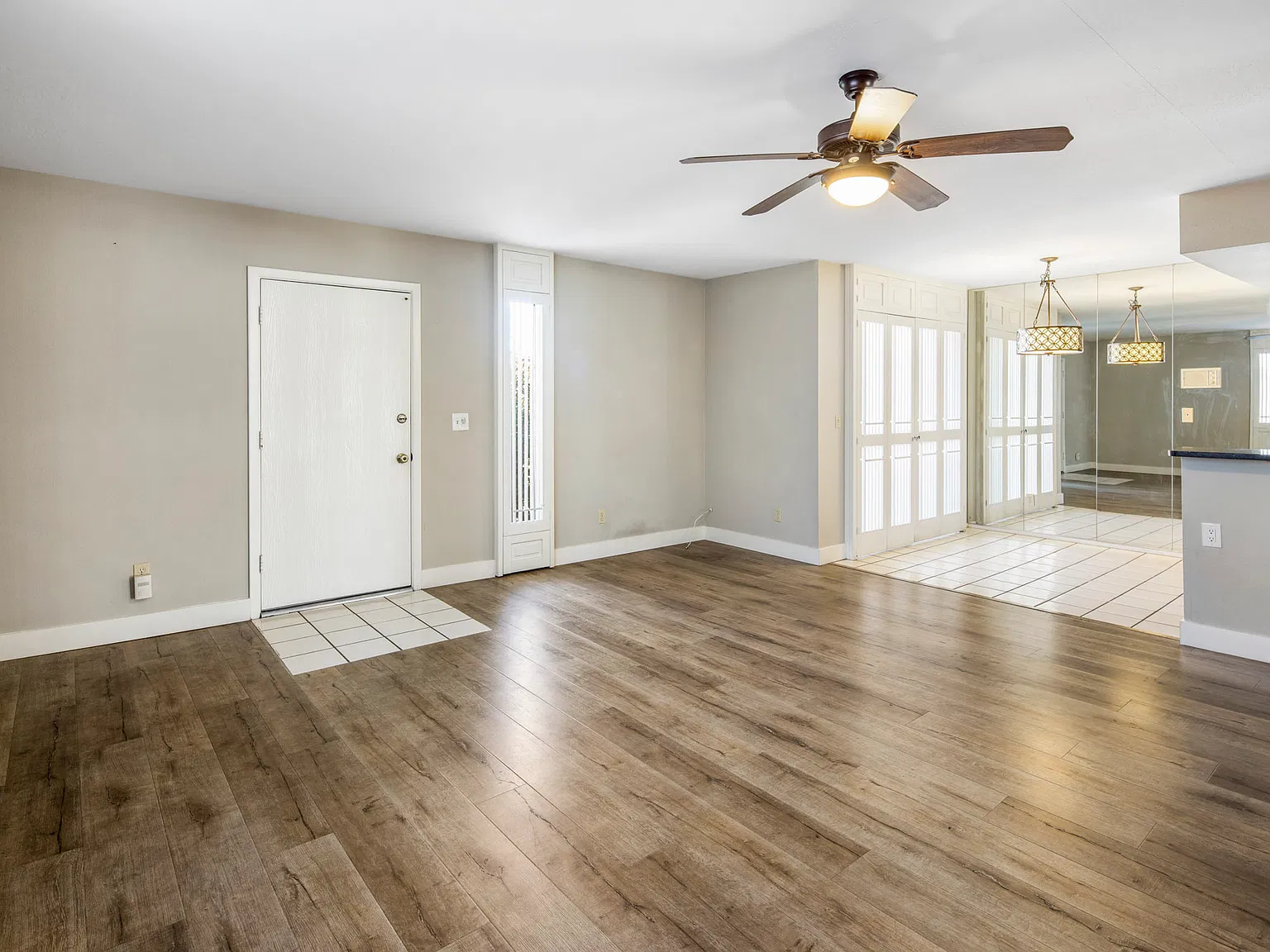 2 bed, 1036 sqft, $1,450 — Photo 2