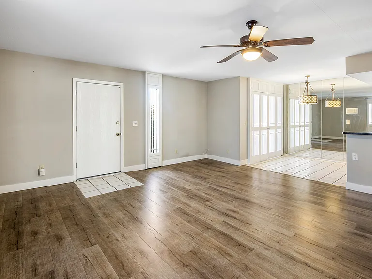 780 E Joan D Arc Ave — Photo 4