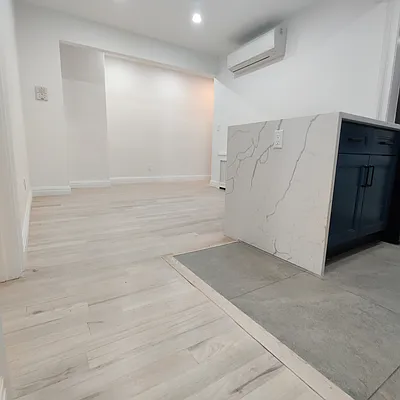 Rented by Palladium Property Group | media 9