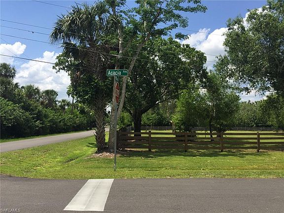 4th image of 2301 Acacia Ave