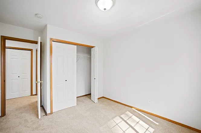 4 bed, 2.5 bath, 2100 sqft, $3,500 — Photo 1